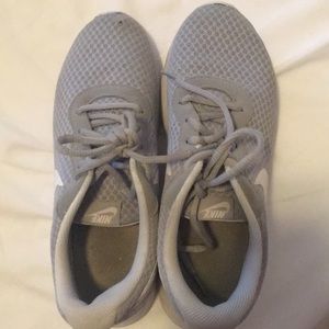 Nike Roshes (Women’s Size 8.5)